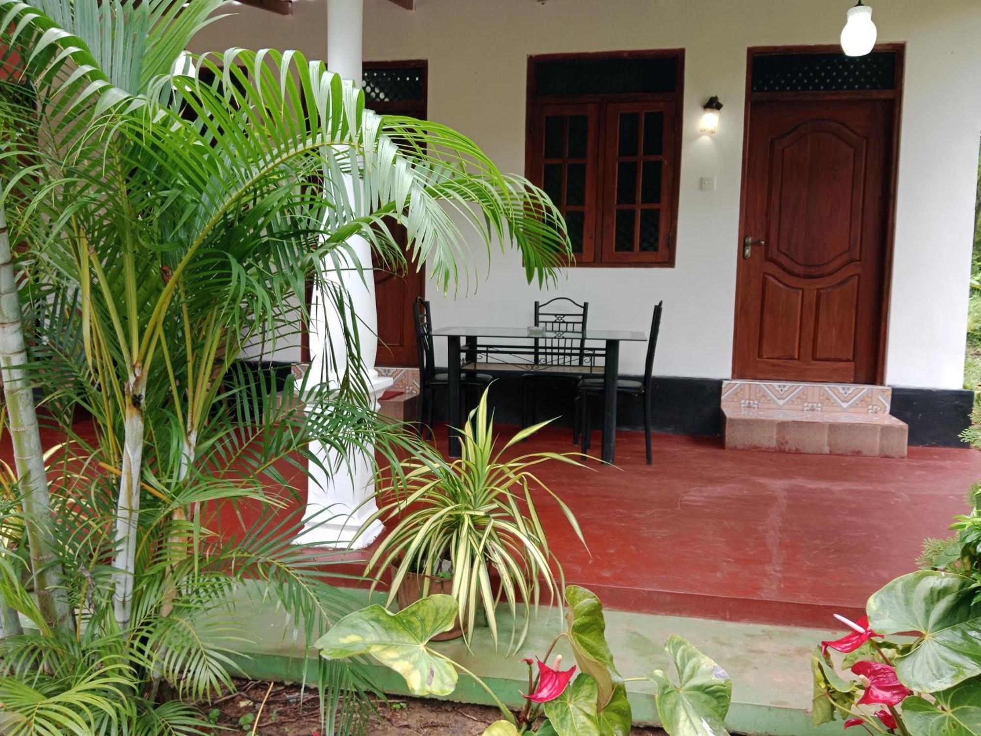 Chanaka Holiday Inn Sigiriya Exterior foto